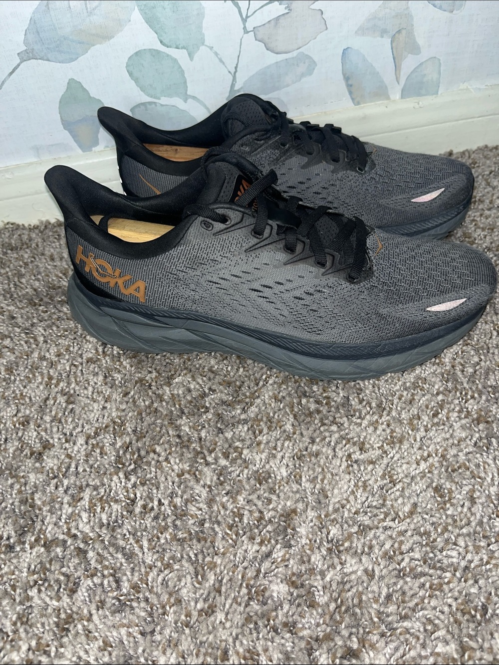 Hoka Clifton 8 Woman Running Sneakers In the Anthracite/Copper Colorway